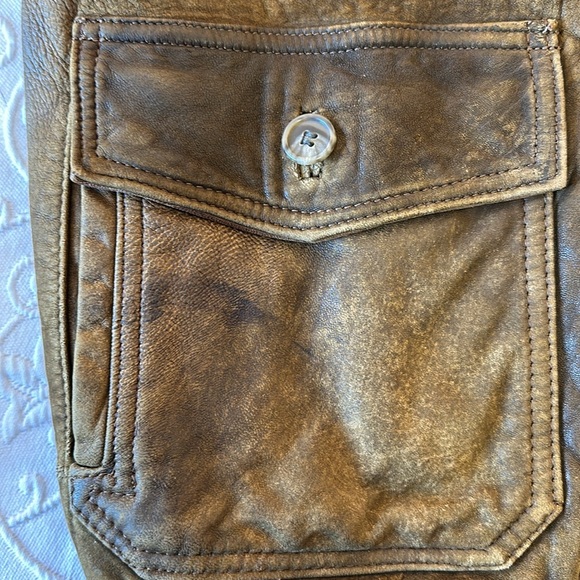 Vintage 90’s Banana Republic Brown Leather Bomber Jacket Size 44L SOFT! - Picture 4 of 14